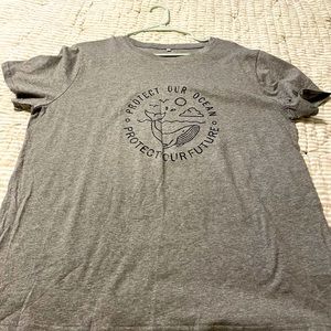 ⭐️B1G1FREE⭐️ NWOT save the whales tshirt 🐳🐳🐳